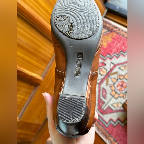 Pikolinos 11 Women two tone Leather Mary Jane Kitten heels ($199 retail) - Picture 12 of 13